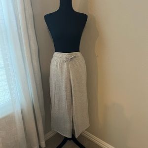 NWT Capri Lounge Pants